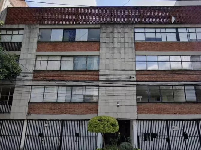 Departamento A La Venta En La Colonia Napoles, Remate Bancario