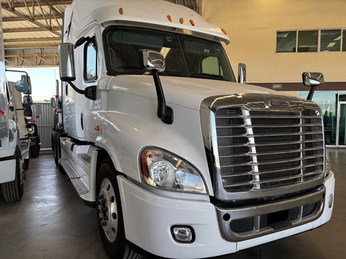 Freightliner Cascadia Año 2013 Con 3 Meses De Garantia