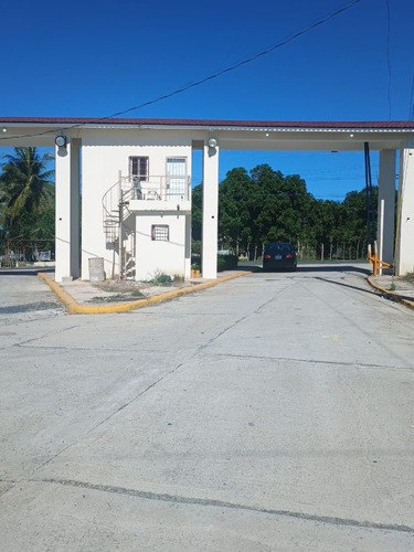 El Que Busca Encuentra Tu Solar De 270 Mts2 En El Exclusivo Residencial De Solares Don Marcos * En Villa Mella L
