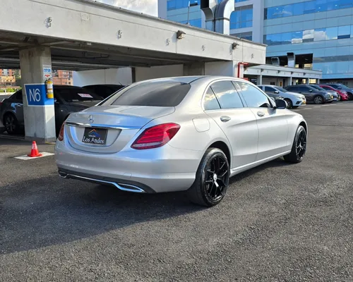 Mercedes Benz Avantgarde C180 2017 At 1.6t Kms 108.200 Sura