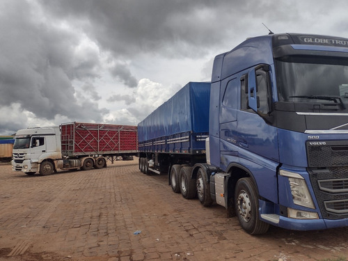 Imagem 9 de 14 de Volvo Fh 500 8x2 Com Carre