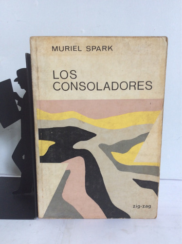 Los Consoladores, Muriel Spark