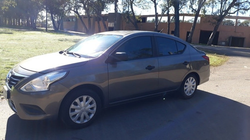 Nissan Versa 1.6 Drive Mt 2017