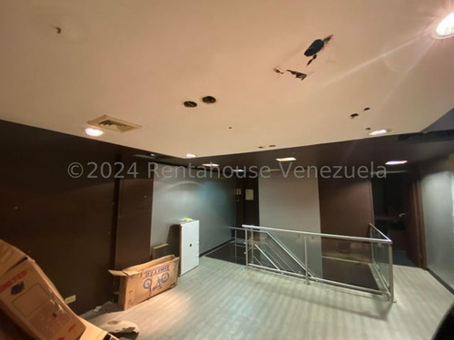 Ana Torres. Local Comercial En Venta 24-14730 En Chuao