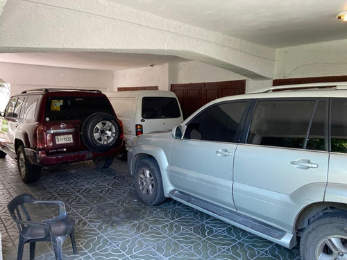 For Sale Casa De 4 Habitaciones Colonial En Gazcue