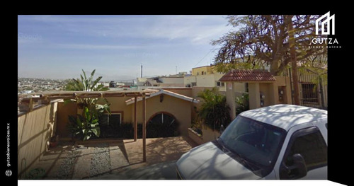 Casa Adjudicada En Paseo Arco Iris, Los Cabos, Baja California Sur. 