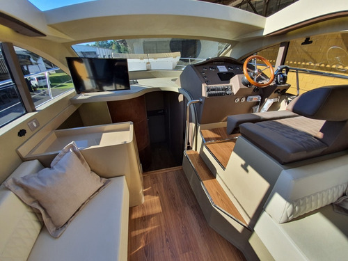 Imagem 8 de 15 de Lancha Triton 47 Pés Ht Ñ Intermarine Phantom 400 Sessa