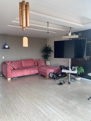 Apartaestudio En La Mejor Ubicacion De Chapinero Con Terraza De 22m2 En Venta