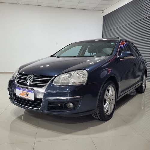 Volkswagen Vento 2.5 Advance 170cv