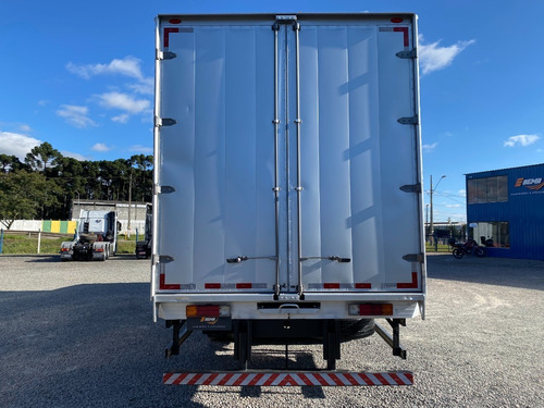 Imagem 6 de 21 de Mb Atego 2430, Truck 6x2, 2018. Automático, Baú Linshalm