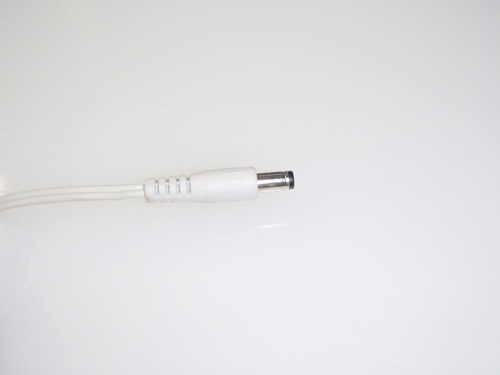 Cargador Xing Yuan 12 V - 2.5 A Mod. Xy - 1202500 - U (Usado)