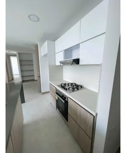 Alquilo Apartamento En C.r Portus 3.52- La Flora