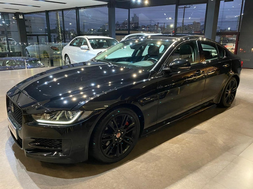 Jaguar Xe R-sport 2.0 Turbo 2016