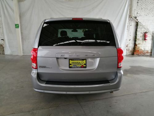 Imagen 9 de 15 de Dodge Grand Caravan 2018 3.6 Se At