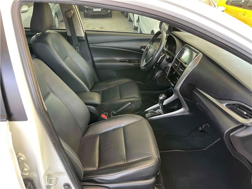 Imagem 7 de 9 de Toyota Yaris 1.5 16v Flex Sedan Xs Multidrive
