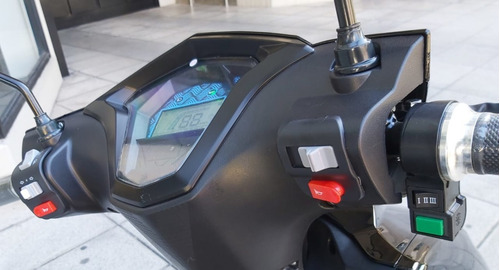 Imagen 10 de 19 de Moto Leo 2000w Gel Urbana Sunra Okm V