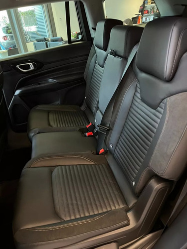 Jeep Commander 2.0 Td380 At9 4x4 7pas Limited