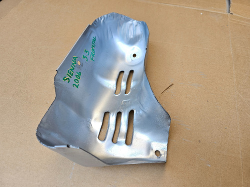 Tolva Multiple Escape Sienna Protector Frontal 2004/2006 3.3 (Usado)