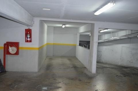 Imagen 3 de 7 de Venta - Cochera - Villa Del Parque - Seguridad - Portón Automático