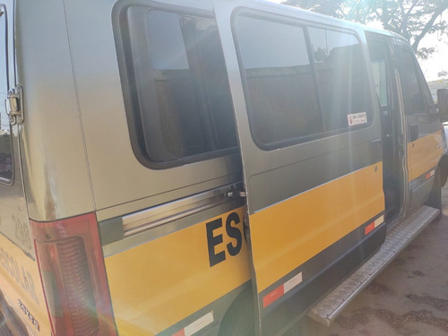 Imagem 6 de 15 de Van Peugeot Boxer M330m 23s Diesel 15+1 Lugares Ano 2011