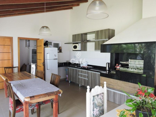 Imagem 21 de 23 de Casa Alto Padrão - 5 Dormitórios, Com 1 Suíte Com Closet Com Piscina. - 2943