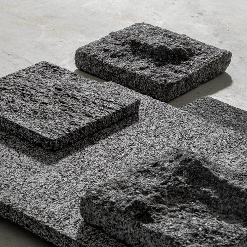 Pedra Hitam Lisa 20x20 Cm - M²
