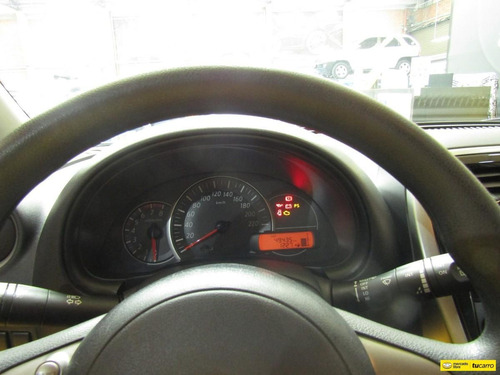 Nissan March 1.6 Advance