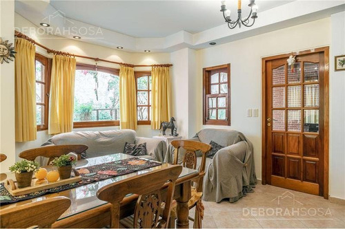 Imagen 2 de 24 de Hermoso Chalet De 6 Amb. En Belgrano