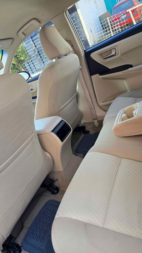 Toyota Camry 2.5 Le L4 At