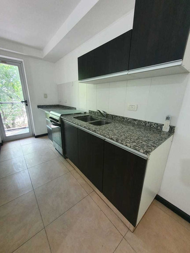 Imagen 4 de 9 de Departamento 2 Amb. C/ Cochera Subterranea Monte Grande