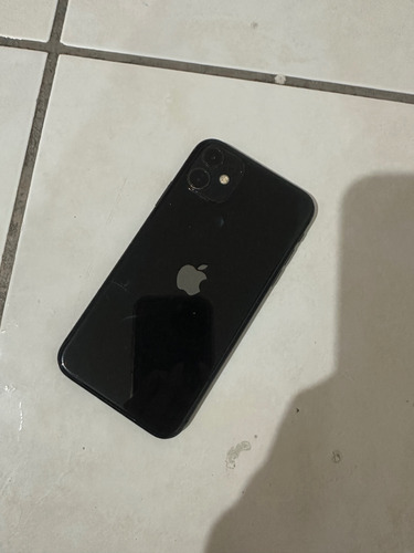 Celular iPhone 11 Negro 64gb (Usado)