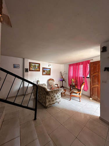 Casa En Venta Db Caneyes