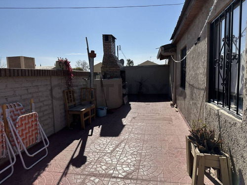Casa En Venta En Bandera De Los Andes. Guaymallen. Mendoza.