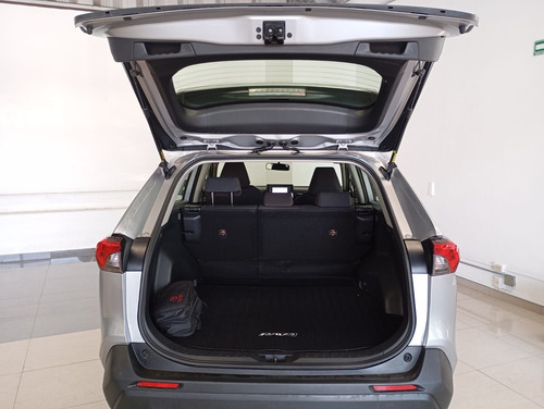 Toyota RAV4 2.5 Le At