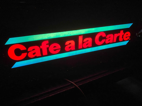 Anunció Luminoso Café A La Carte