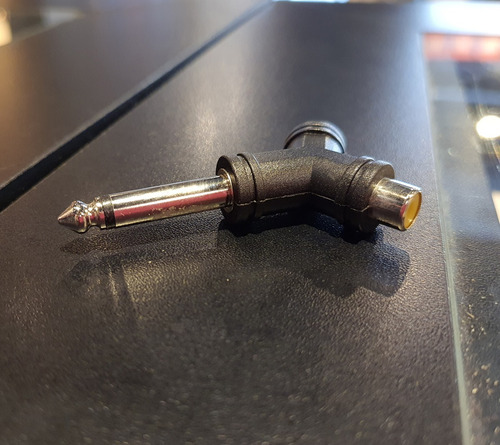 Imagem 3 de 5 de Adaptador P10 Mono Para 2 Rca Fêmea Primeira Linha