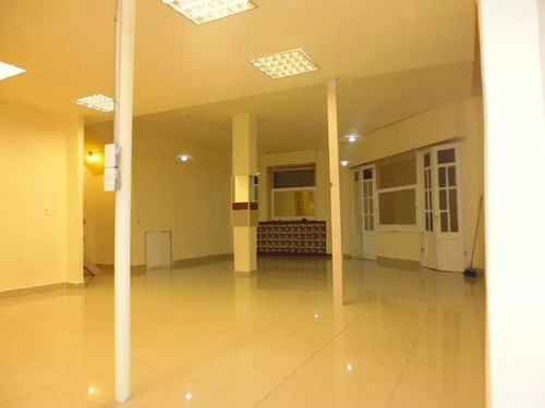 Vende Casa Esquina Con Local Comercial, En Ejido. Reciclada A Nuevo. Hogar O Empresa.