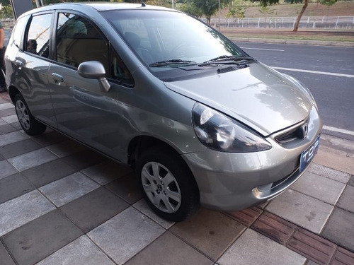 Imagem 3 de 10 de Fit 1.4 Lx 8v Gasolina 4p Manual