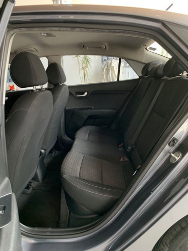 Imagen 13 de 15 de Kia Rio 2018 1.6 Sedan Lx Mt