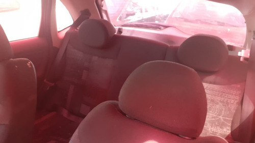 Imagem 4 de 7 de Citroen C3