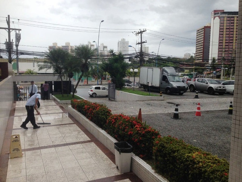 Sala Comercial Para Alugar No Caminho Das Árvores Com 350m2 - Iur393 - 34951418