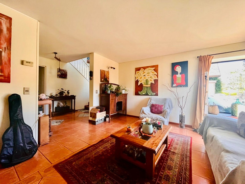 Casa 5d 3b Quincho Dentro De Pje. Cerrado Con Portón Automát