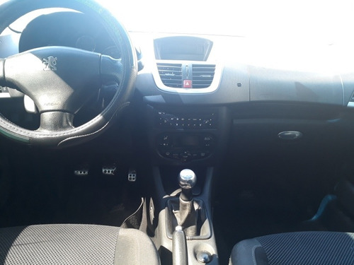 Peugeot 207 1.6 Sedan Xt Premium
