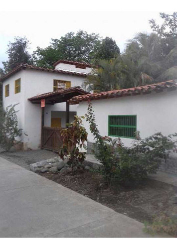 Linda Casa Lote En Venta En Santa Fe De Antioquia -excelente Ubicación