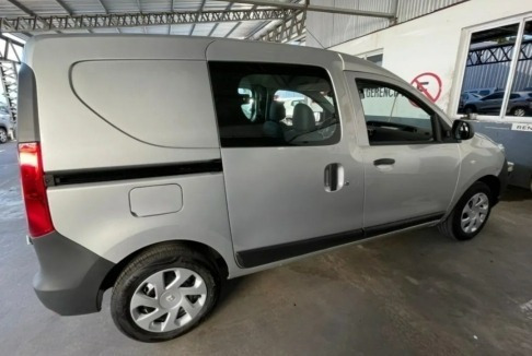 Imagen 13 de 15 de Renault Kangoo Ii Express Confort 1.6 5 Asientos Stock Jl