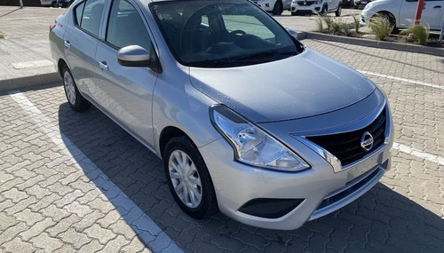 Nissan Versa Sense 1.6 2018