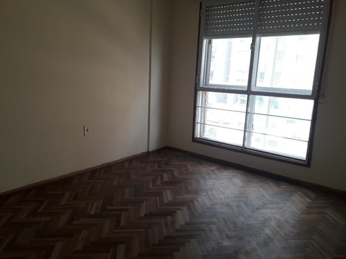 Imagen 3 de 24 de Apto Dos Dorm Todo Al Frente Paraguay Y Rambla