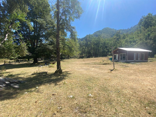 Parcela En Venta De 1 Hectarea Con Dos Casas Nuevas