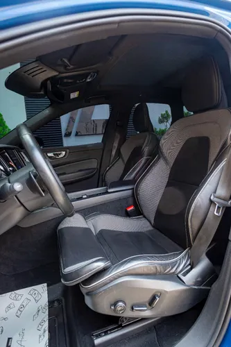 Volvo Xc60 T5 R 2.0 2020 B1+ 2020