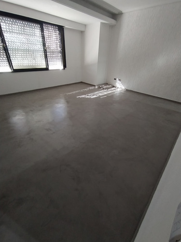 Colocación Microcemento Colocador Microcemento Alisado Gris